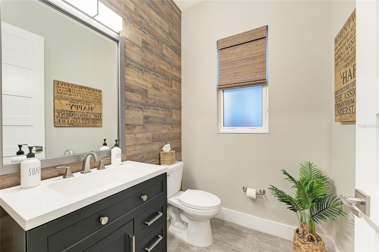 SANCTUARY COVE - Residential