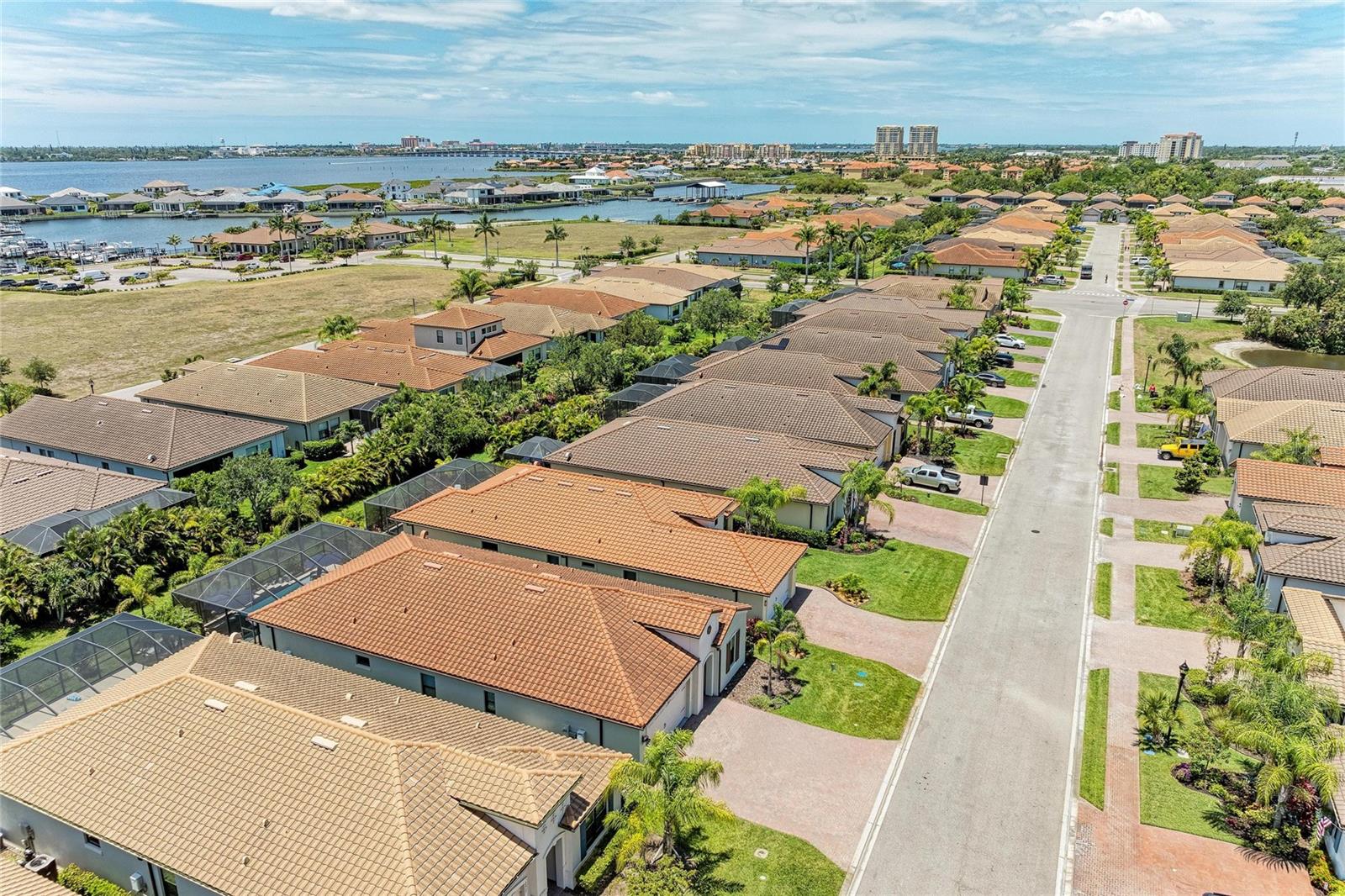 SANCTUARY COVE - Residential