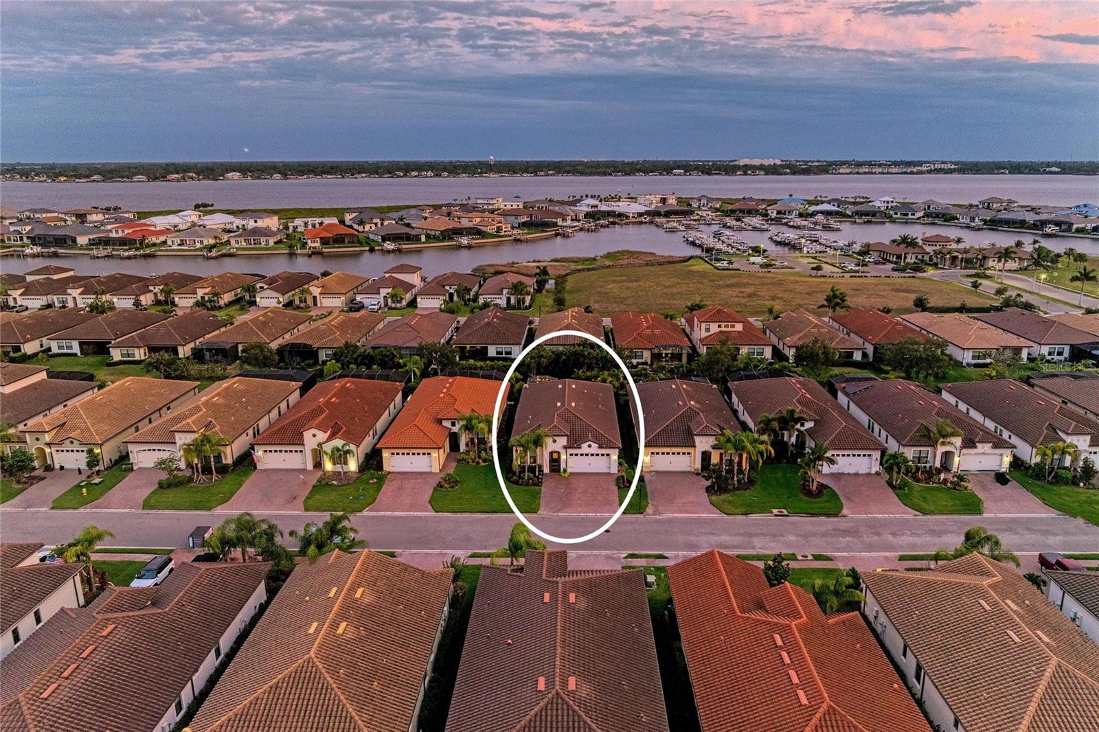 SANCTUARY COVE - Residential