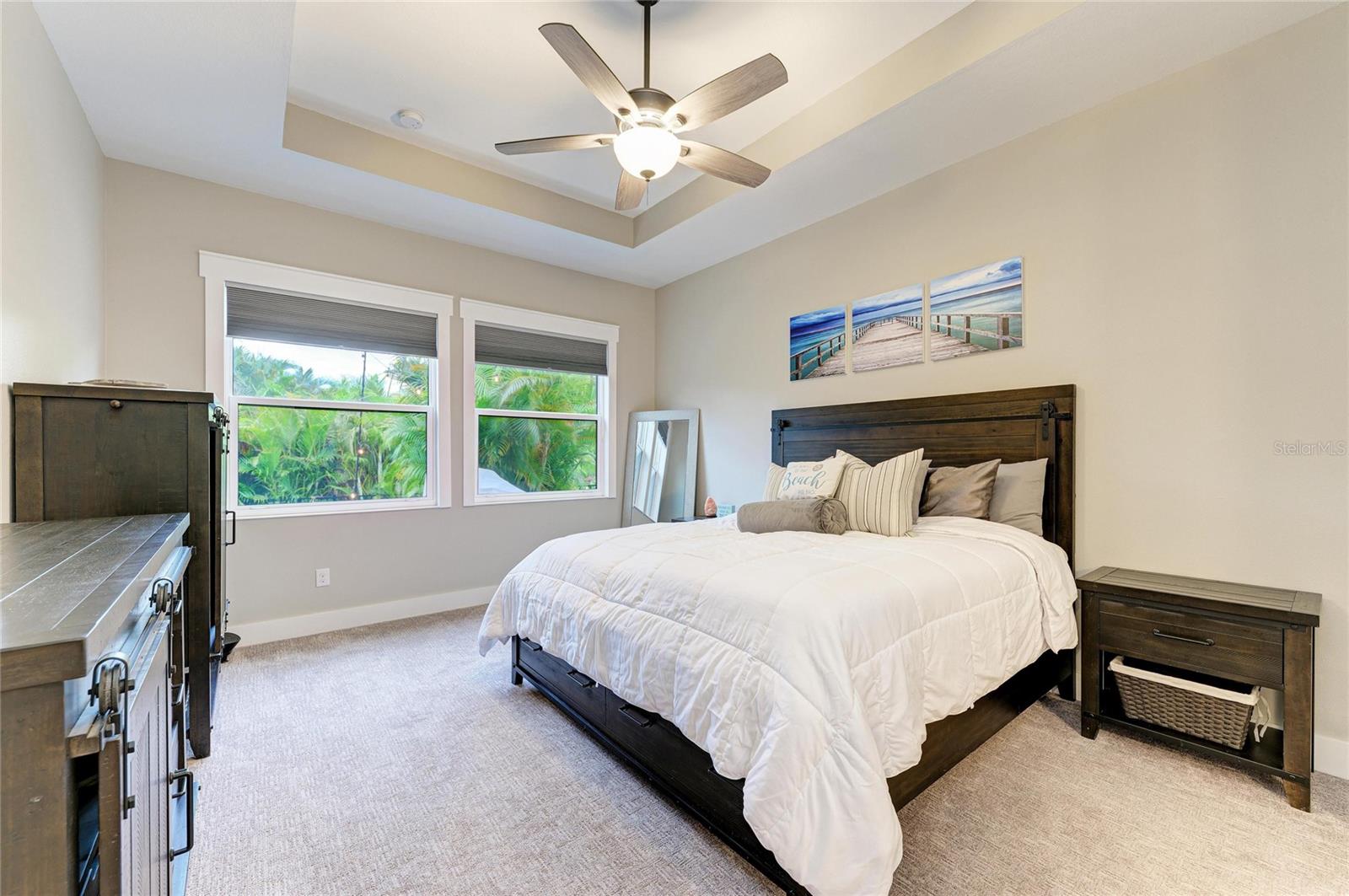 SANCTUARY COVE - Residential