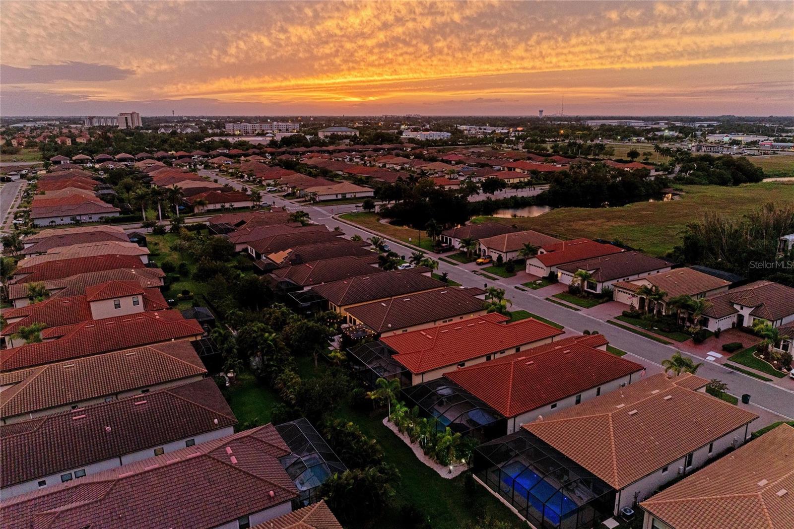 SANCTUARY COVE - Residential