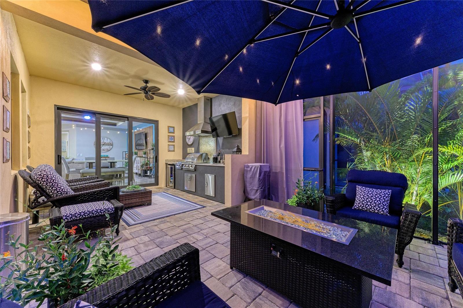 SANCTUARY COVE - Residential