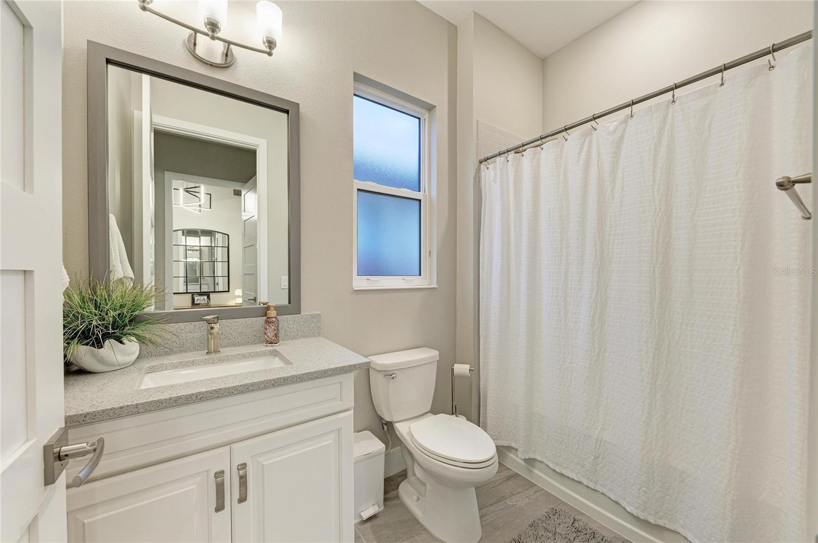 SANCTUARY COVE - Residential