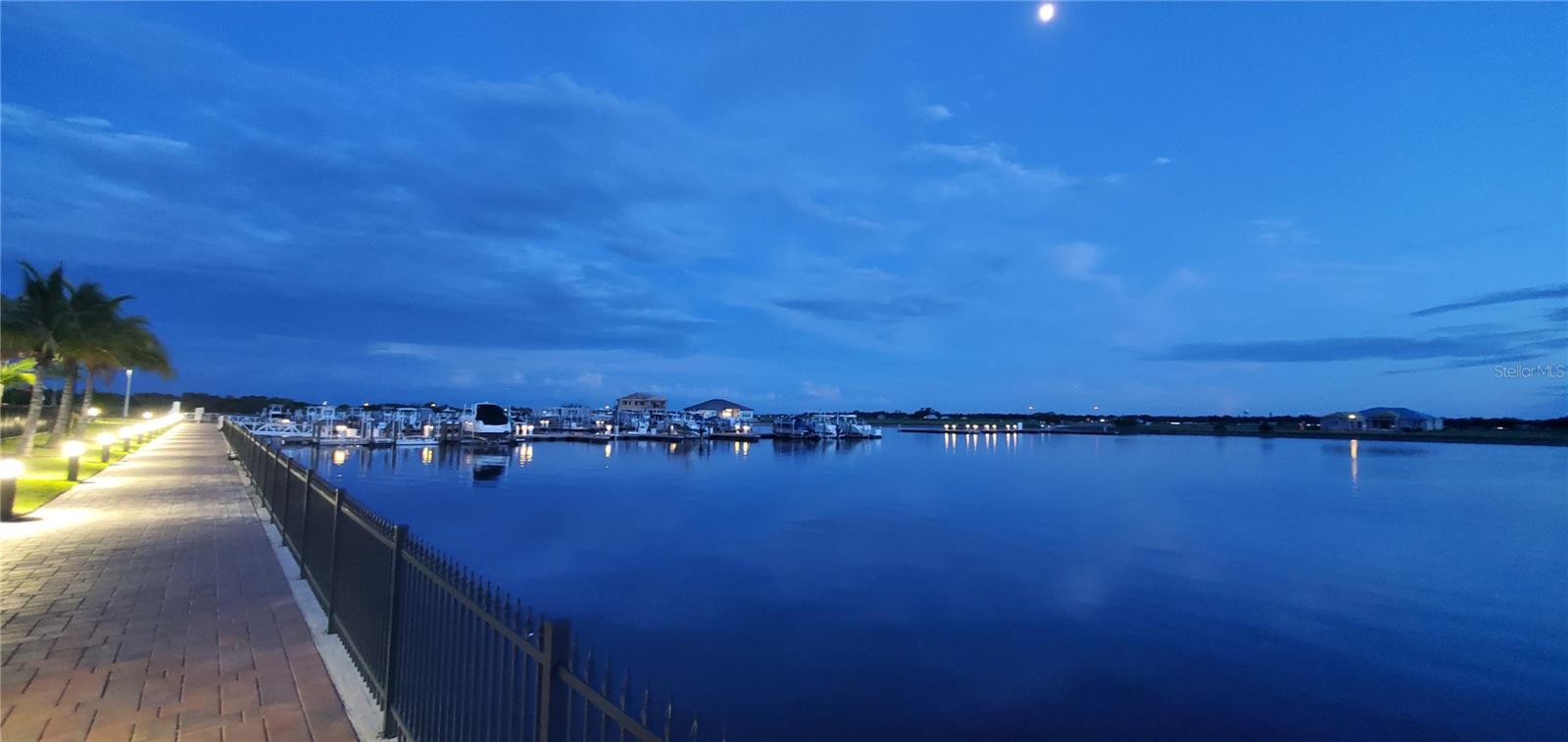 SANCTUARY COVE - Residential