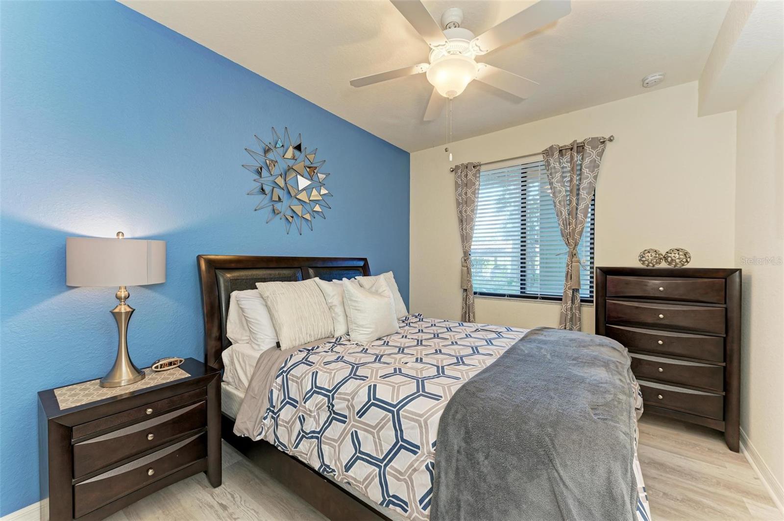 LAKEWOOD NATIONAL - Residential
