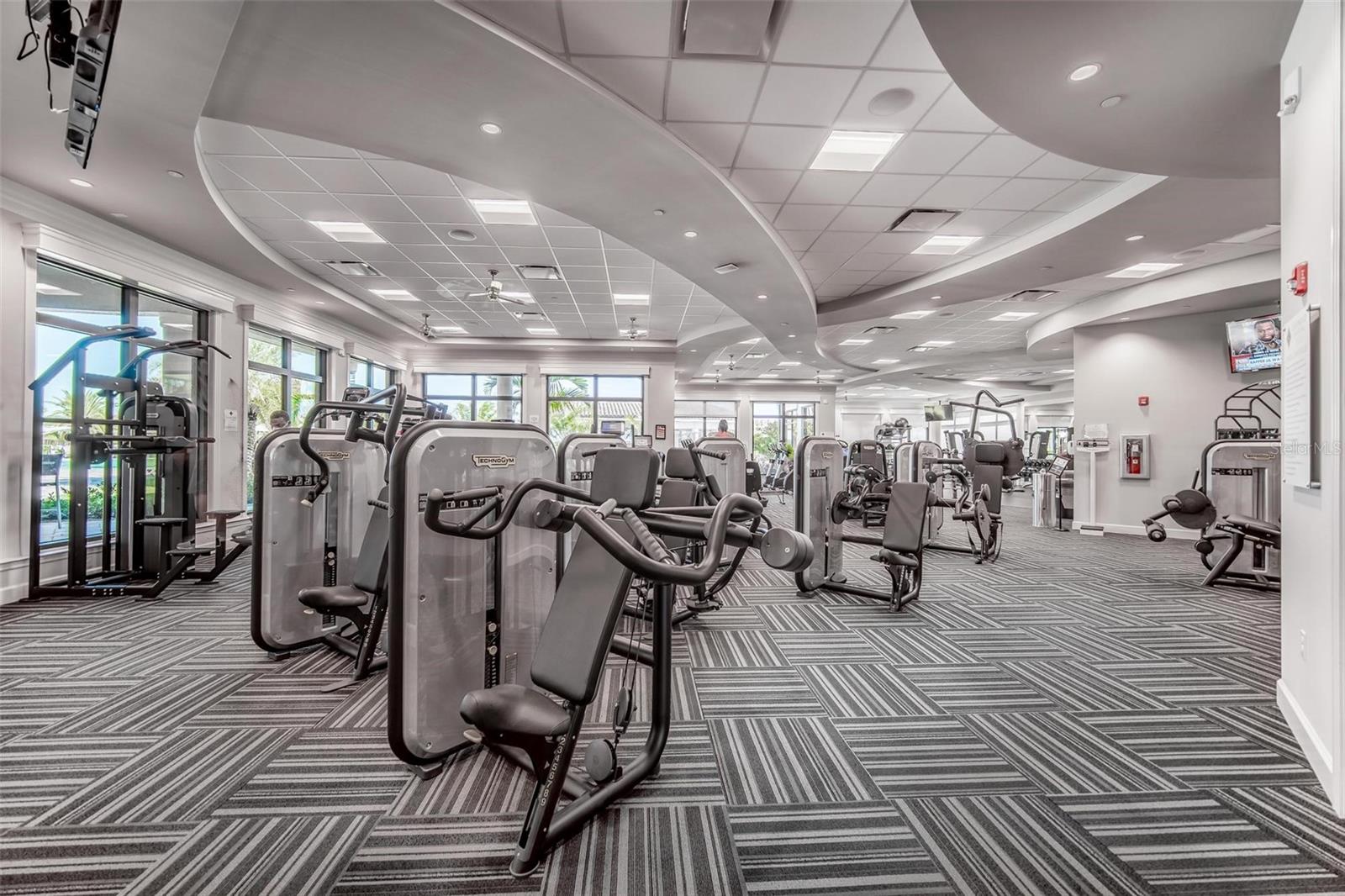LAKEWOOD NATIONAL - Residential