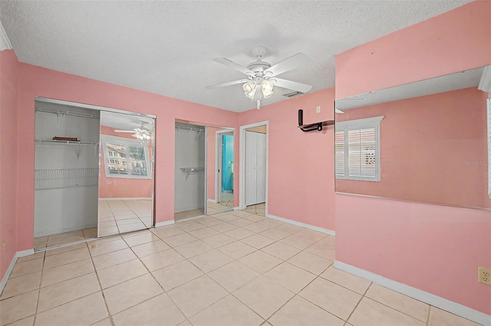DEL WEBBS SUN CITY FLORIDA UN - Residential