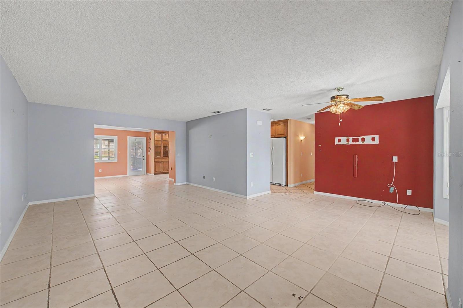 DEL WEBBS SUN CITY FLORIDA UN - Residential
