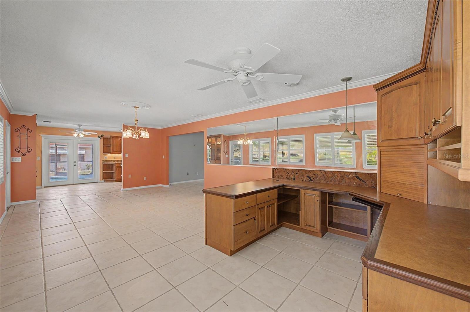 DEL WEBBS SUN CITY FLORIDA UN - Residential