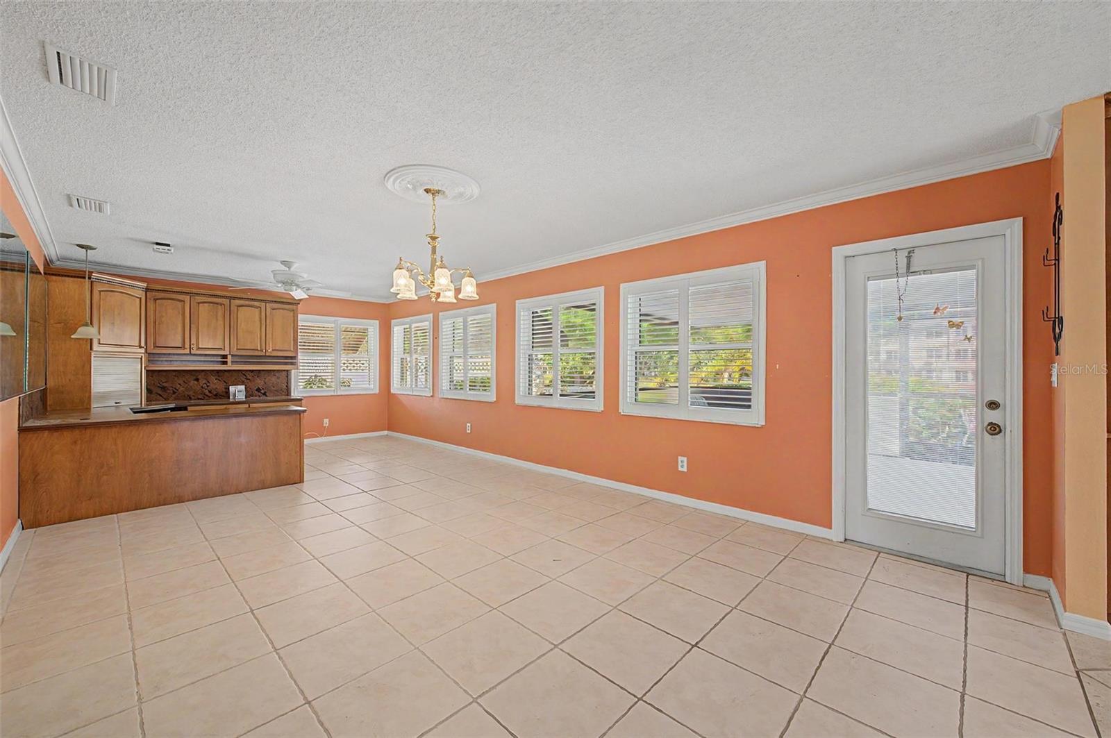 DEL WEBBS SUN CITY FLORIDA UN - Residential