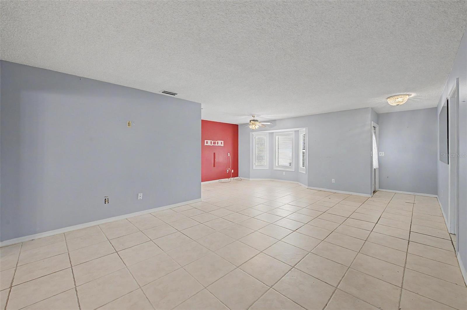 DEL WEBBS SUN CITY FLORIDA UN - Residential