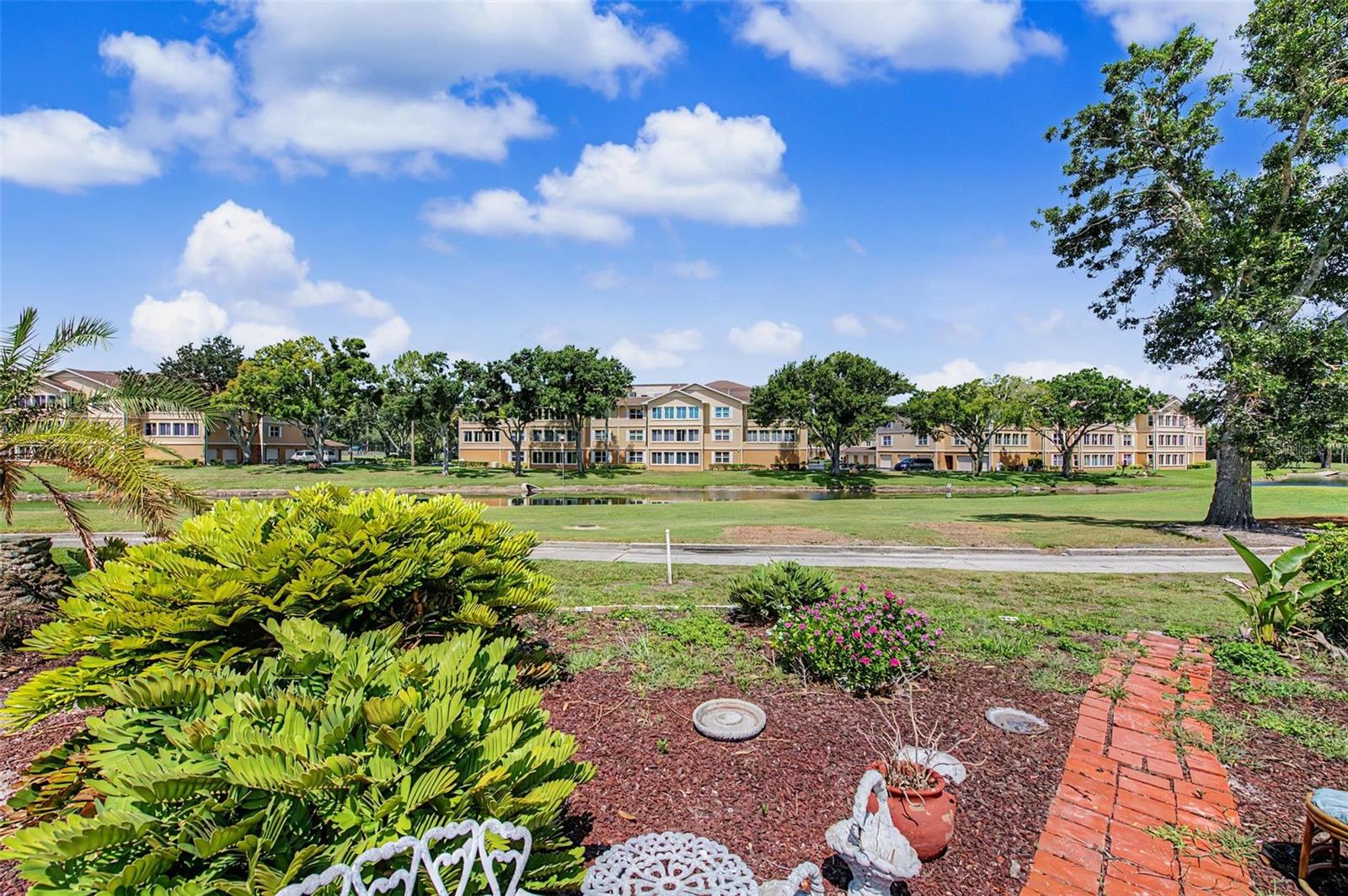 DEL WEBBS SUN CITY FLORIDA UN - Residential