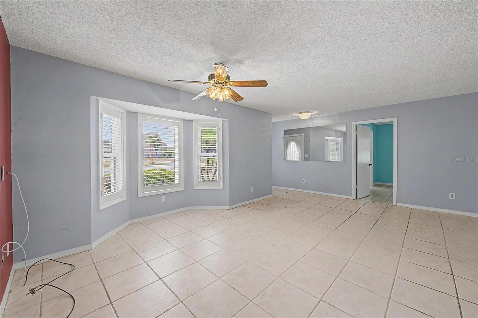 DEL WEBBS SUN CITY FLORIDA UN - Residential