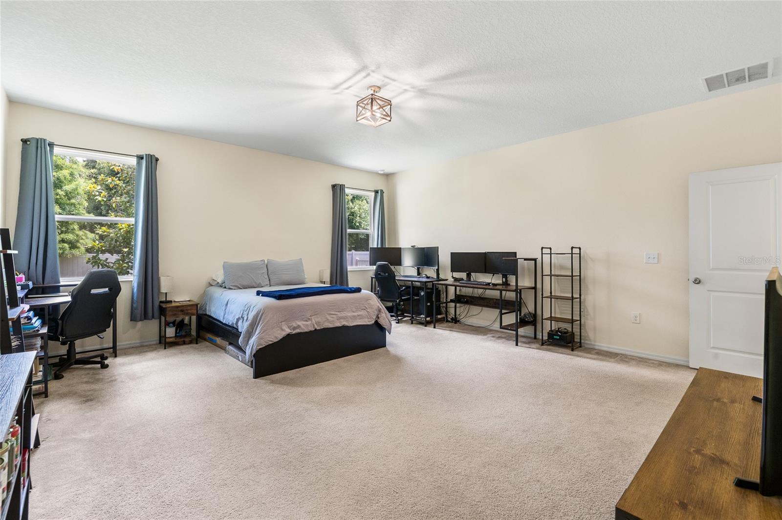 CAYDEN RESERVE - Residential
