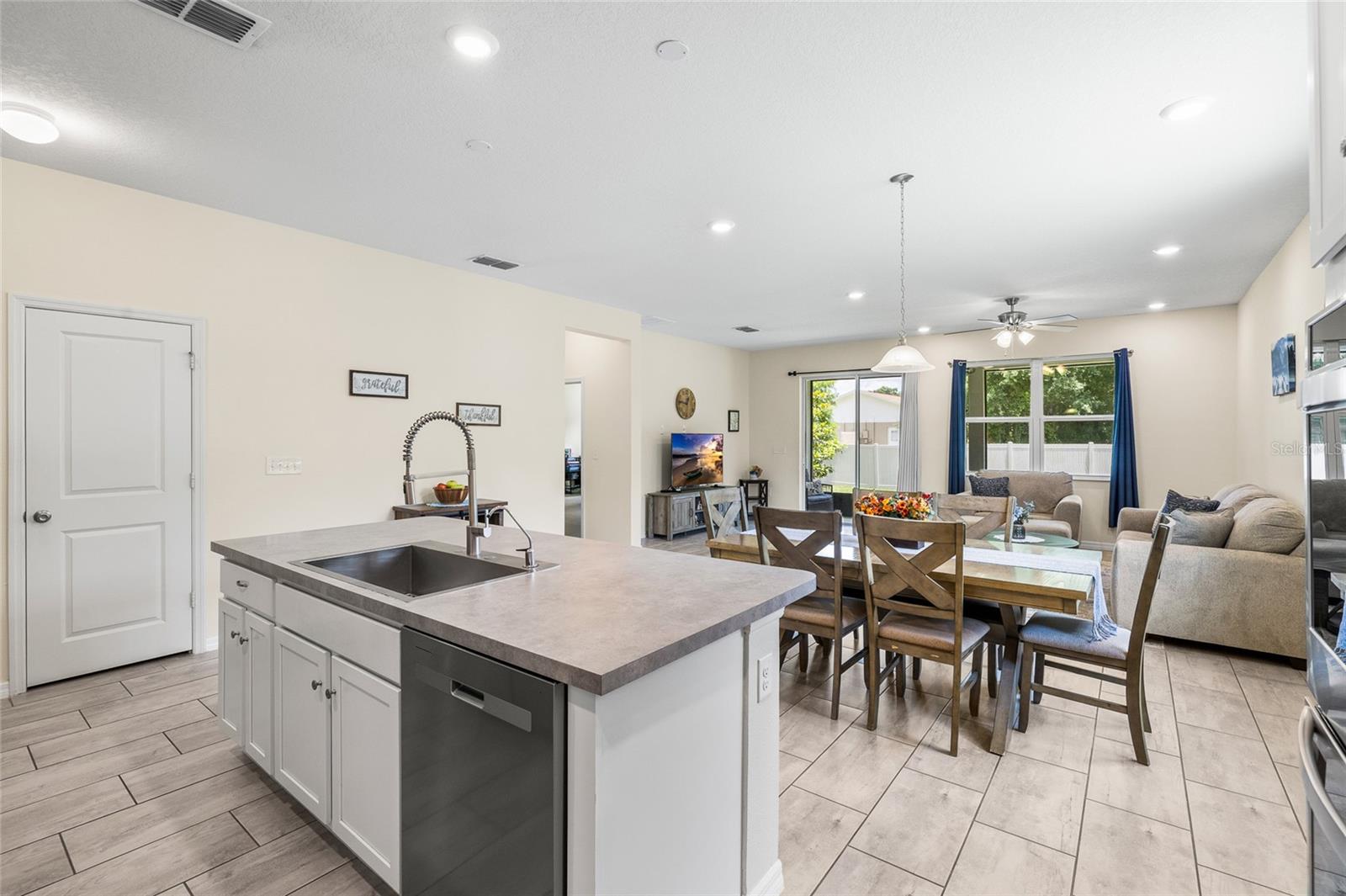 CAYDEN RESERVE - Residential
