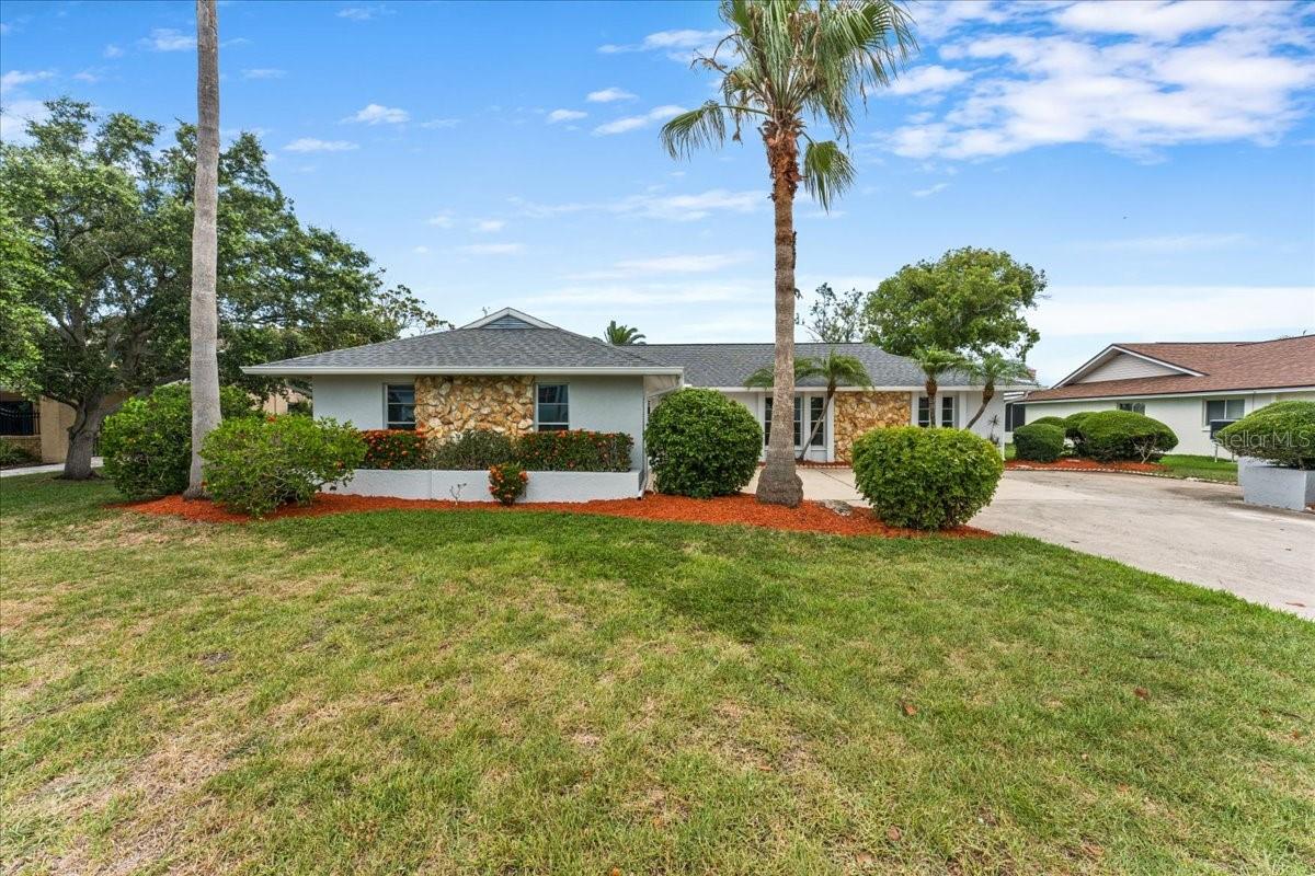 GULF HARBORS WOODLANDS - Residential