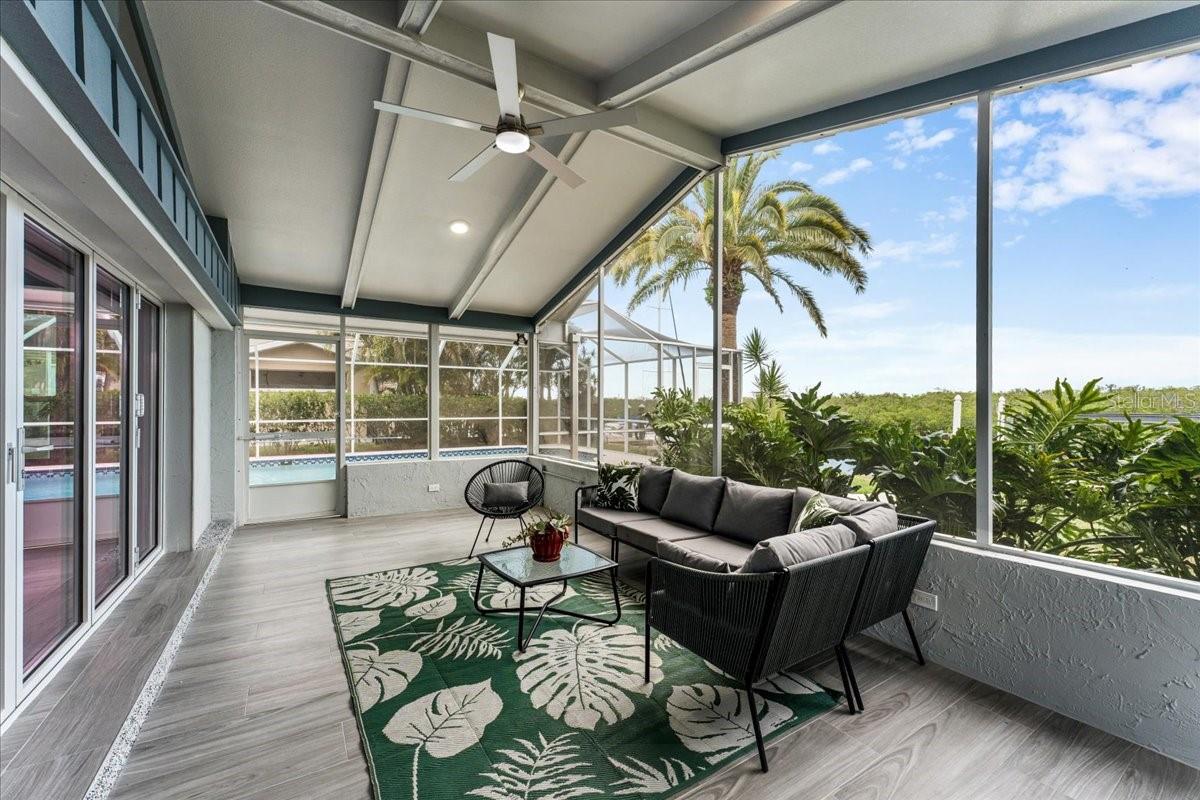 GULF HARBORS WOODLANDS - Residential