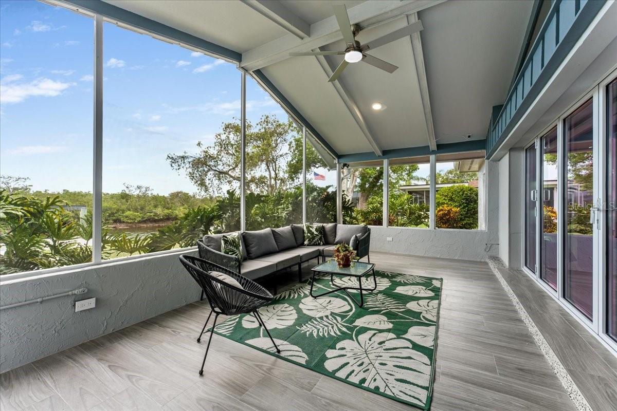 GULF HARBORS WOODLANDS - Residential