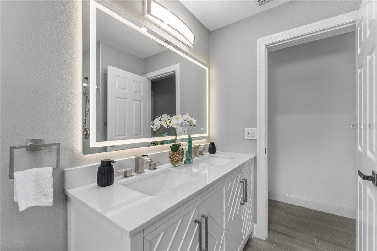 GULF HARBORS WOODLANDS - Residential