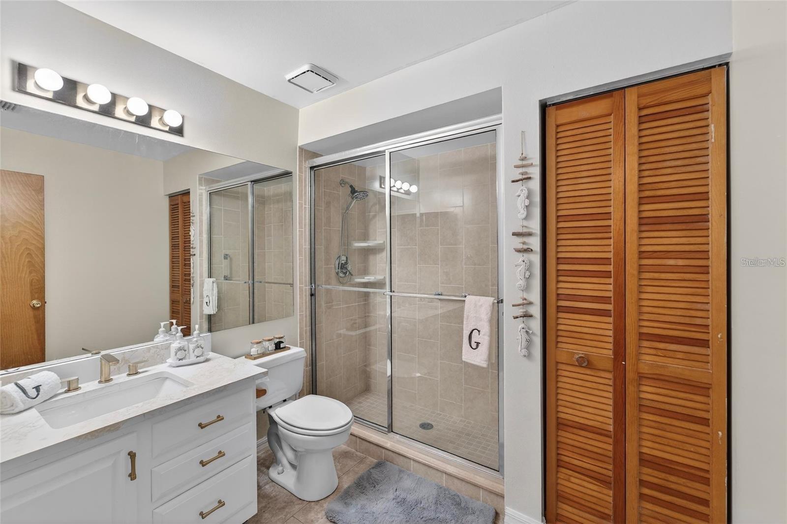 PINE GROVE CONDO AT BLOO - Residential