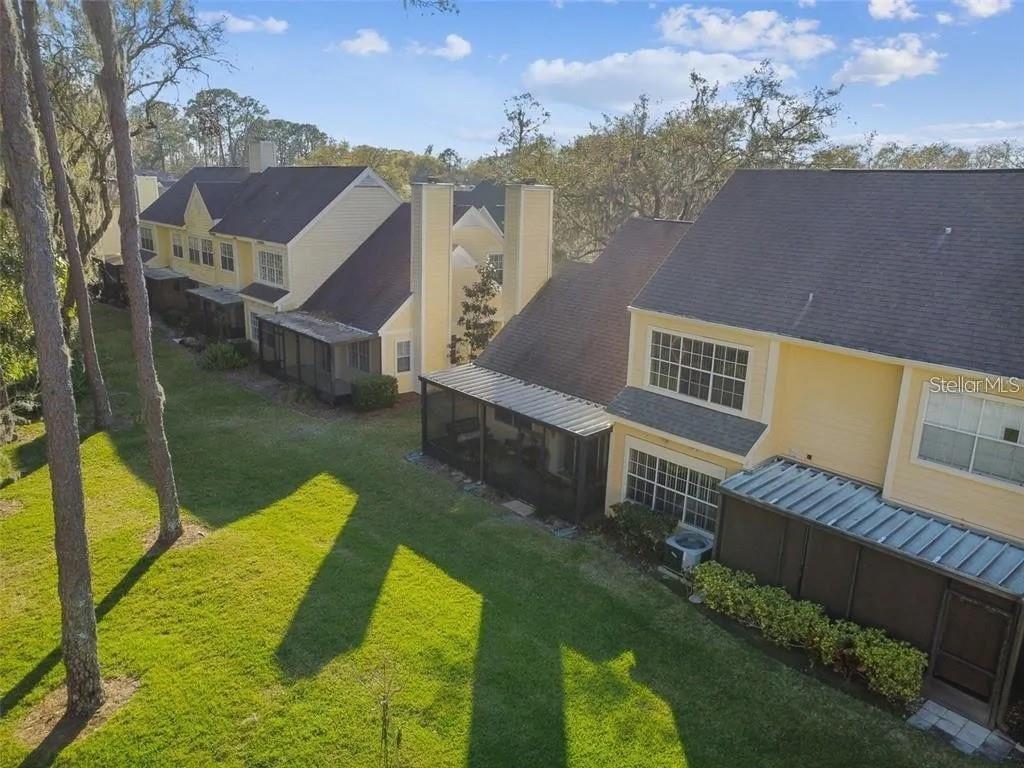 PINE GROVE CONDO AT BLOO - Residential