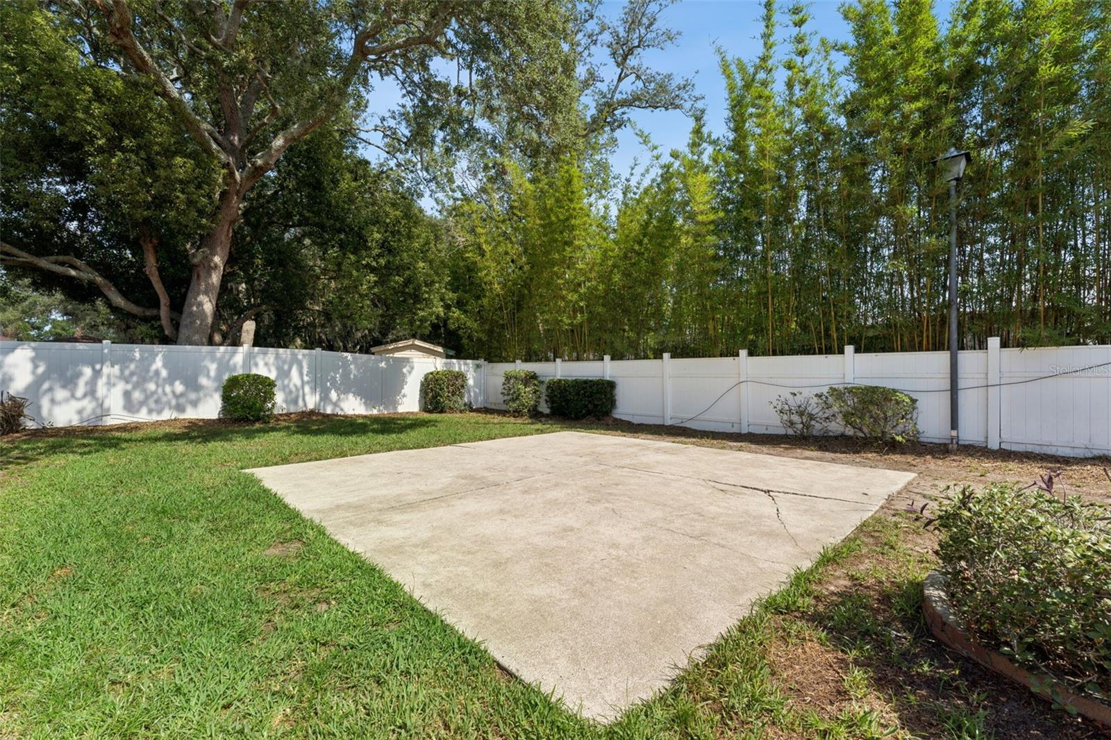 WINSOR MANOR - Residential