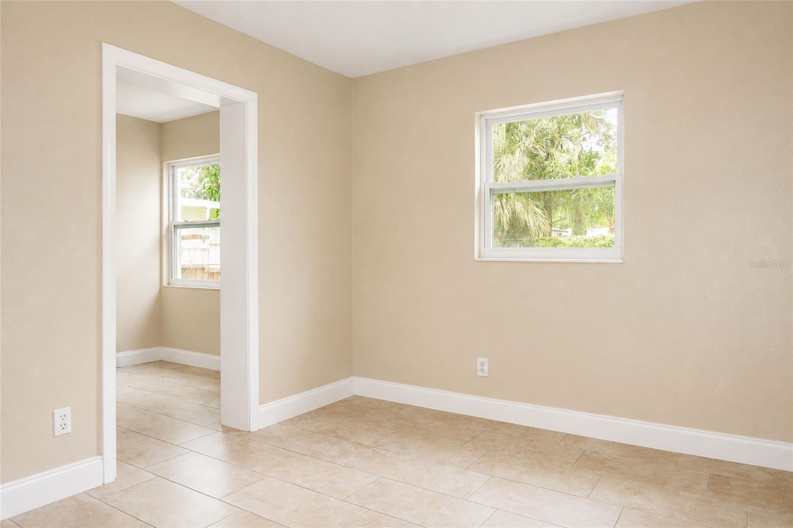 TAMPA OVERLOOK - Residential Lease