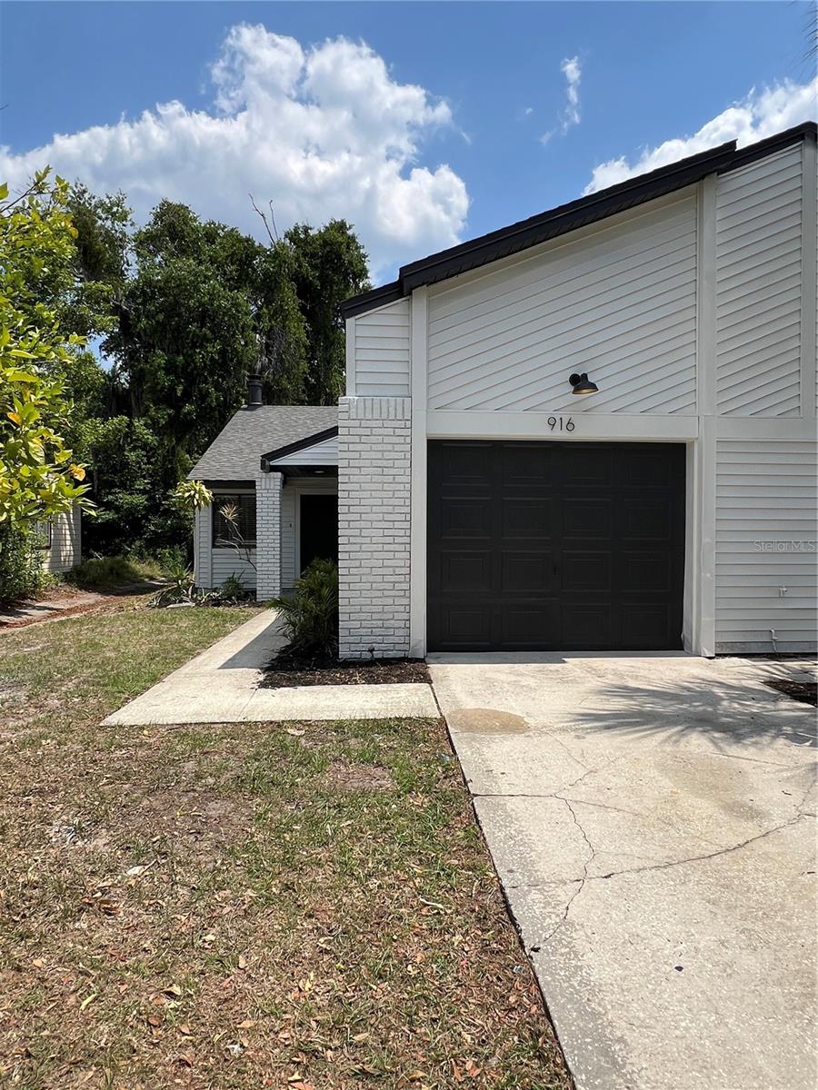OAKWOOD - Residential Lease