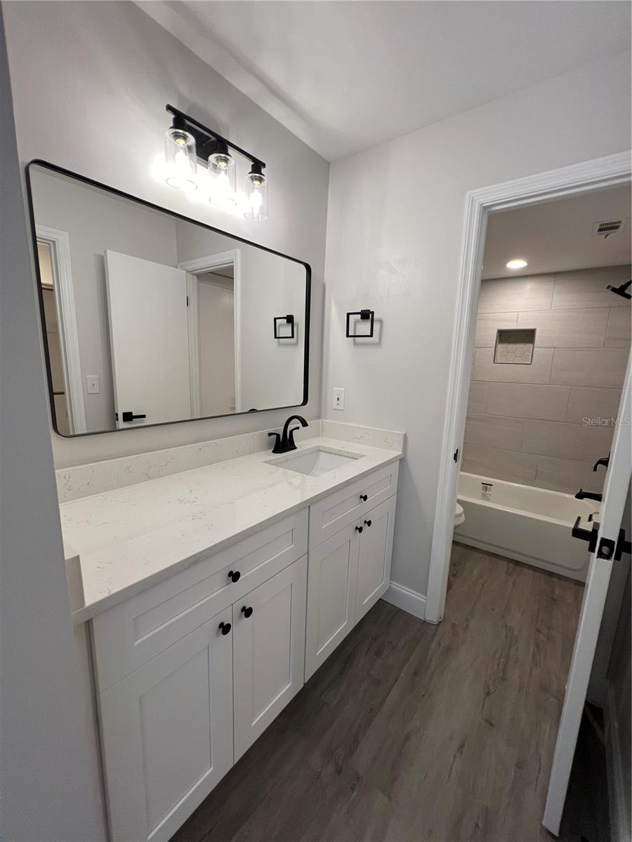OAKWOOD - Residential Lease