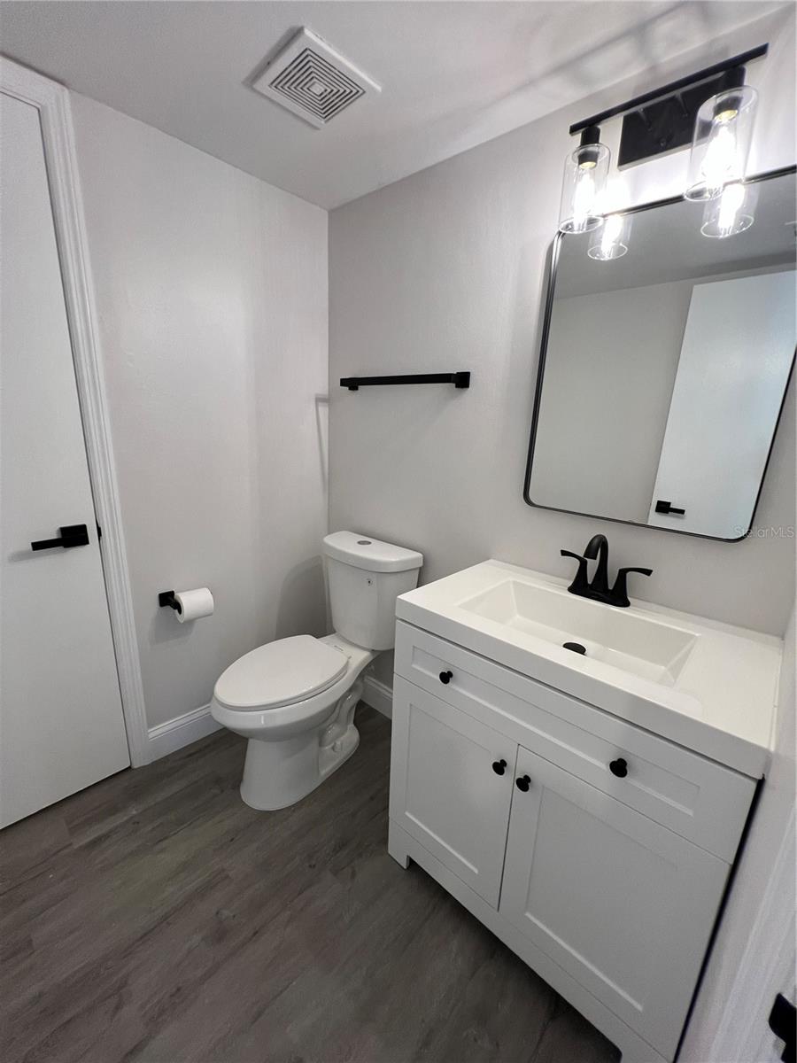 OAKWOOD - Residential Lease
