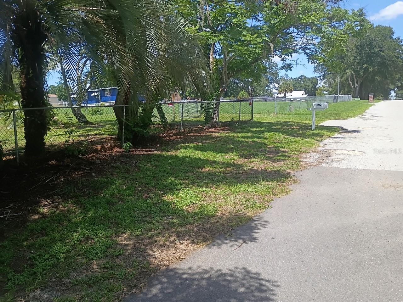 UNREC PORTIONS SE 01/4 NW 01/4 & NW 01/4 - Residential