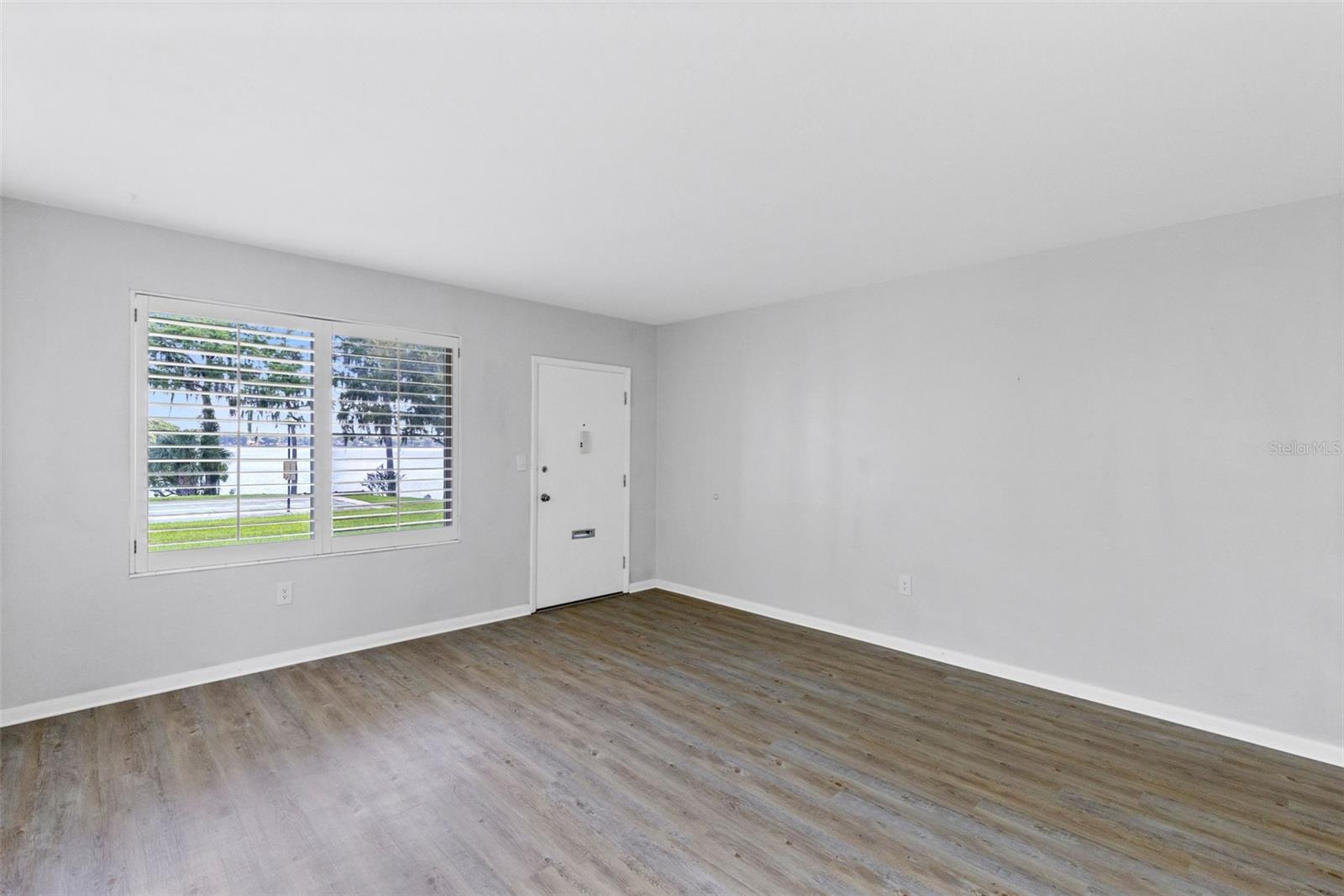 LAKE MAITLAND TERRACE APTS - Residential