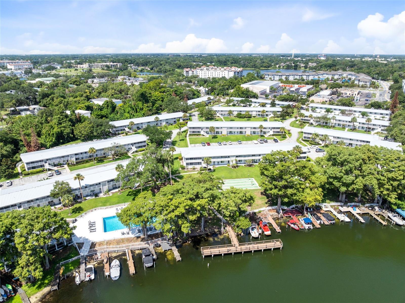 LAKE MAITLAND TERRACE APTS - Residential