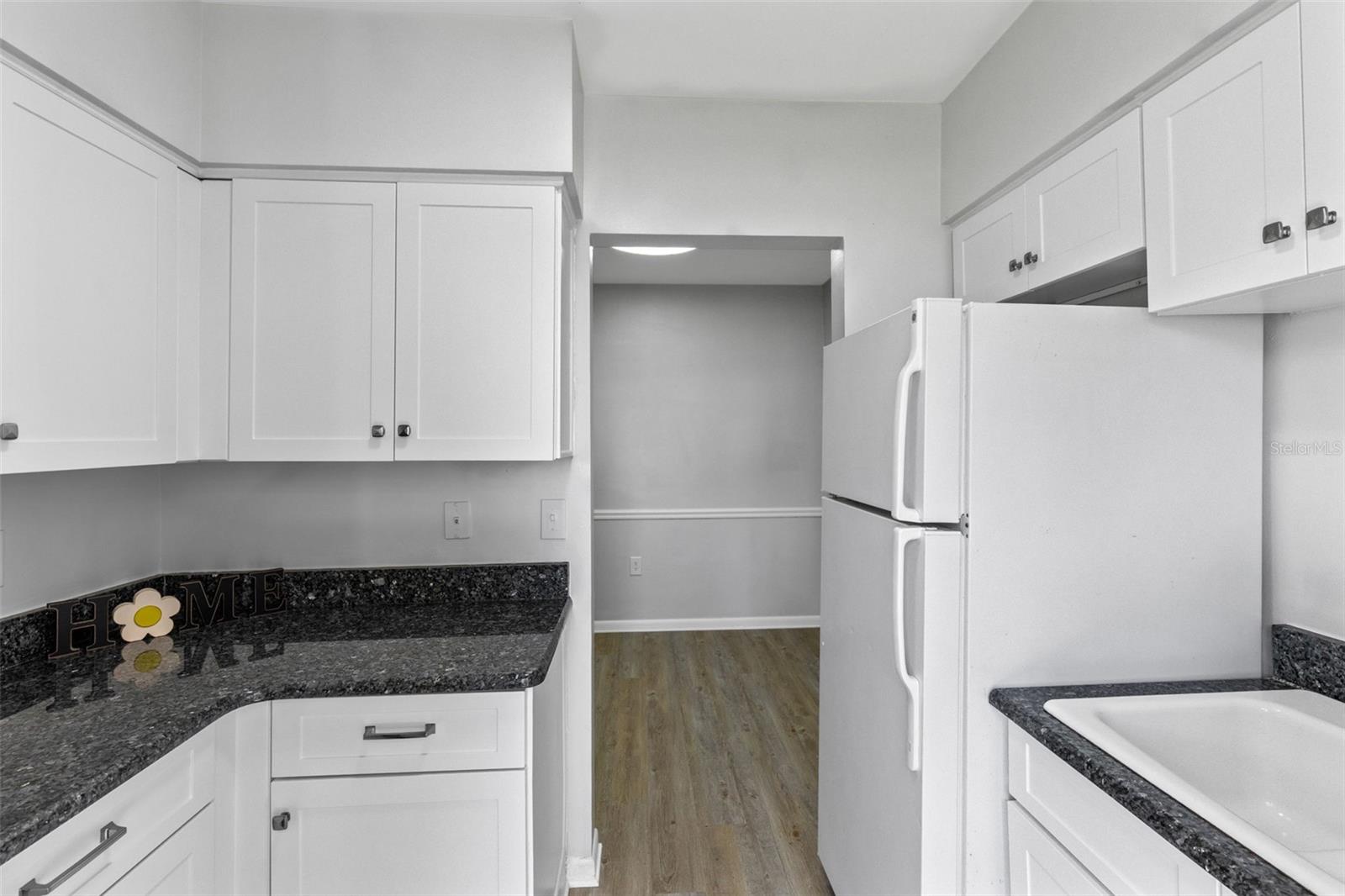 LAKE MAITLAND TERRACE APTS - Residential