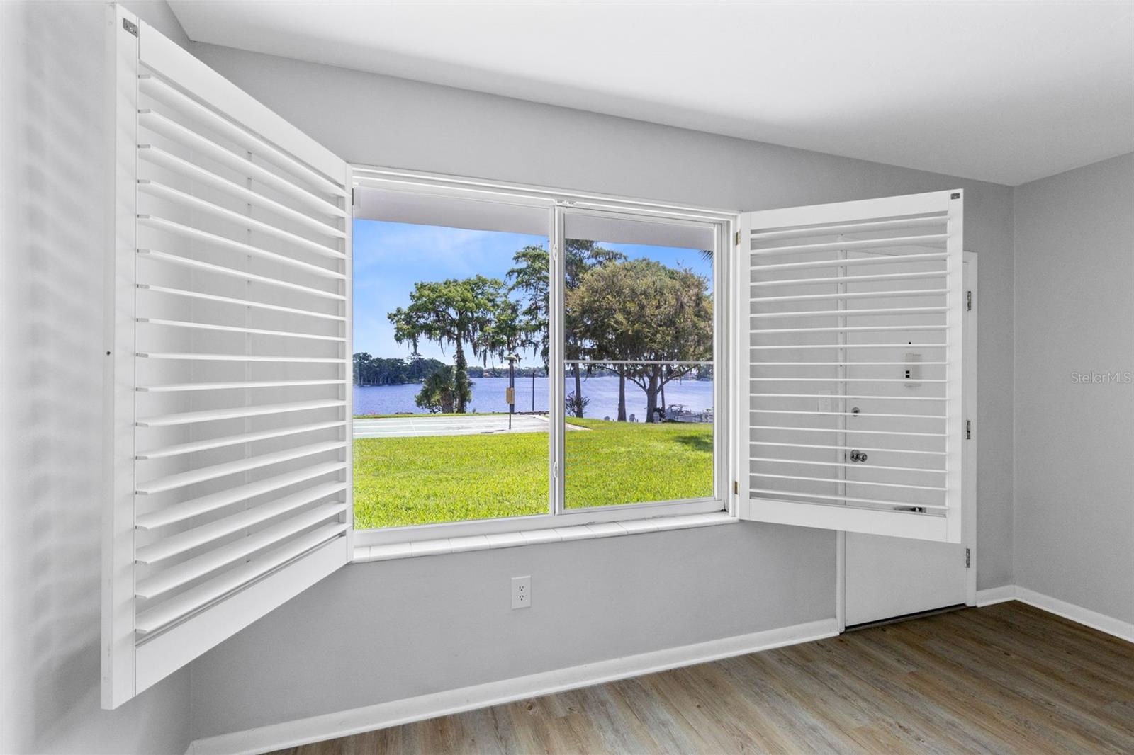 LAKE MAITLAND TERRACE APTS - Residential