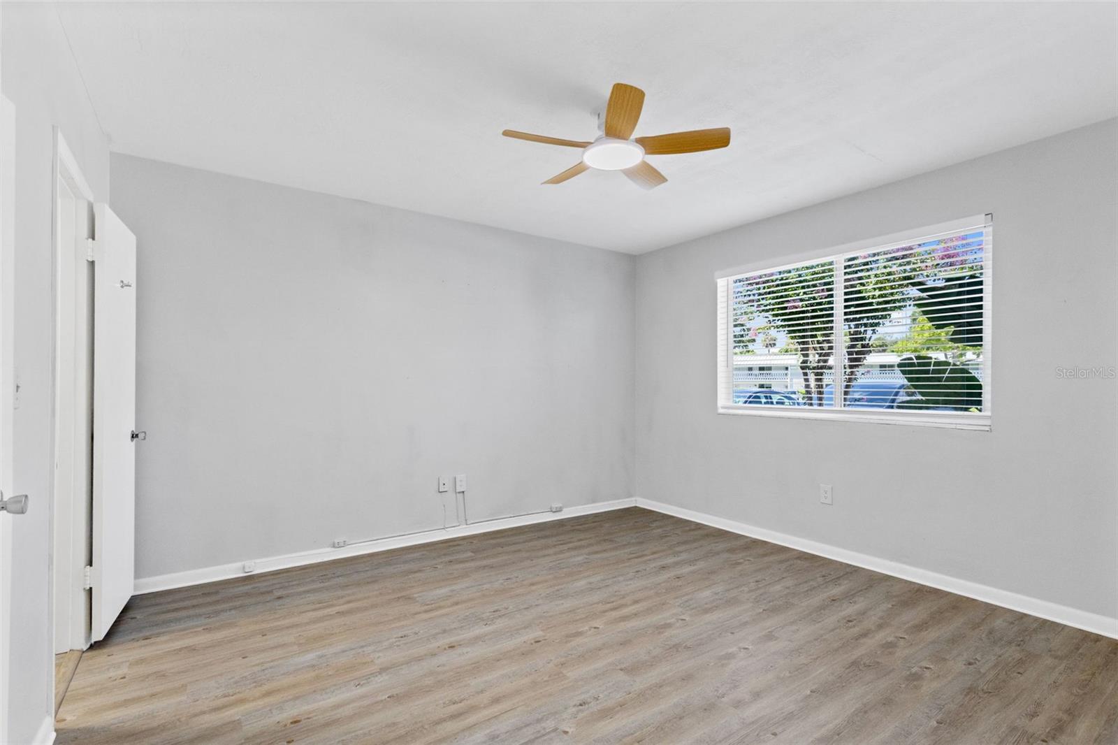 LAKE MAITLAND TERRACE APTS - Residential