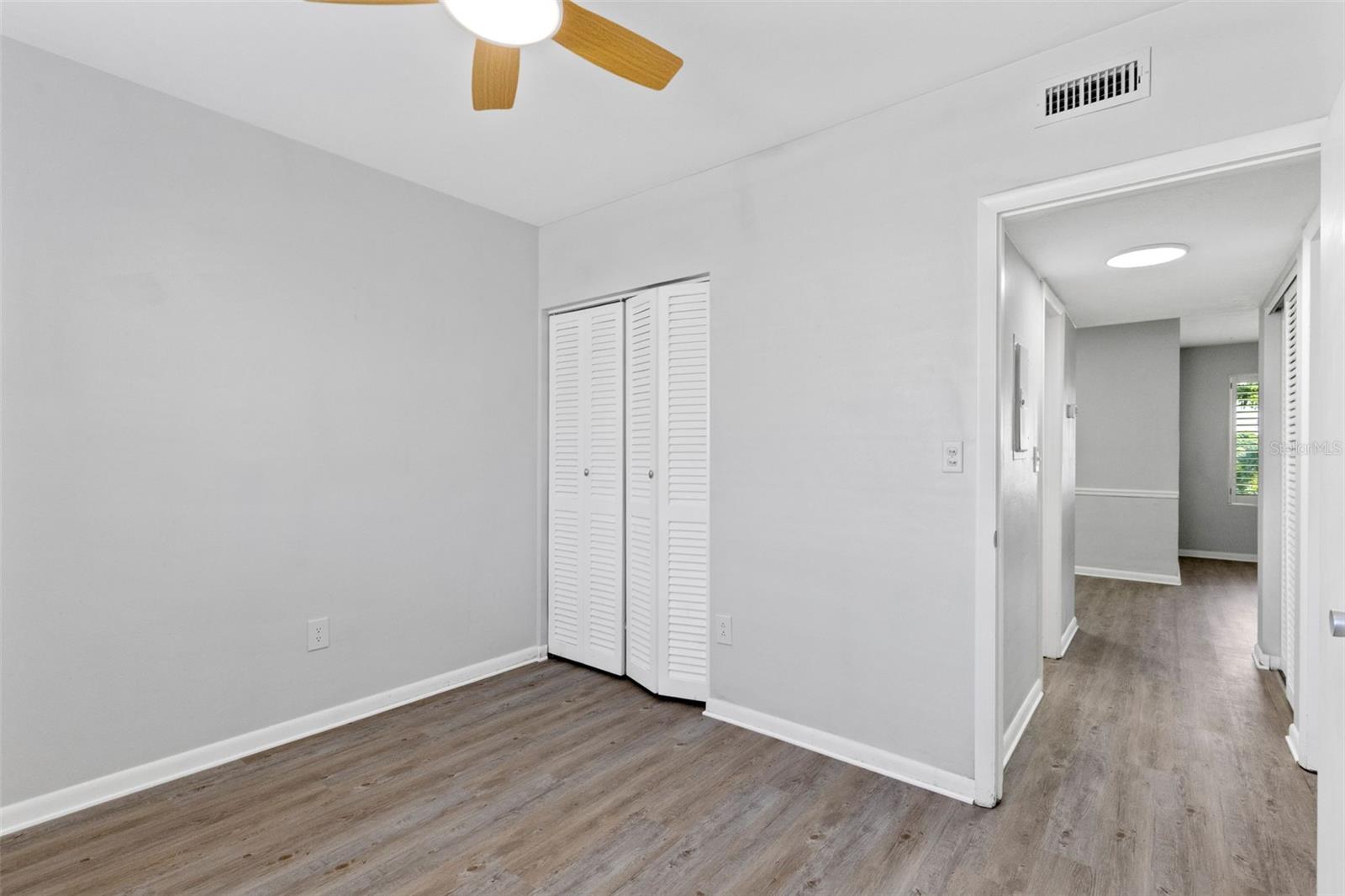 LAKE MAITLAND TERRACE APTS - Residential