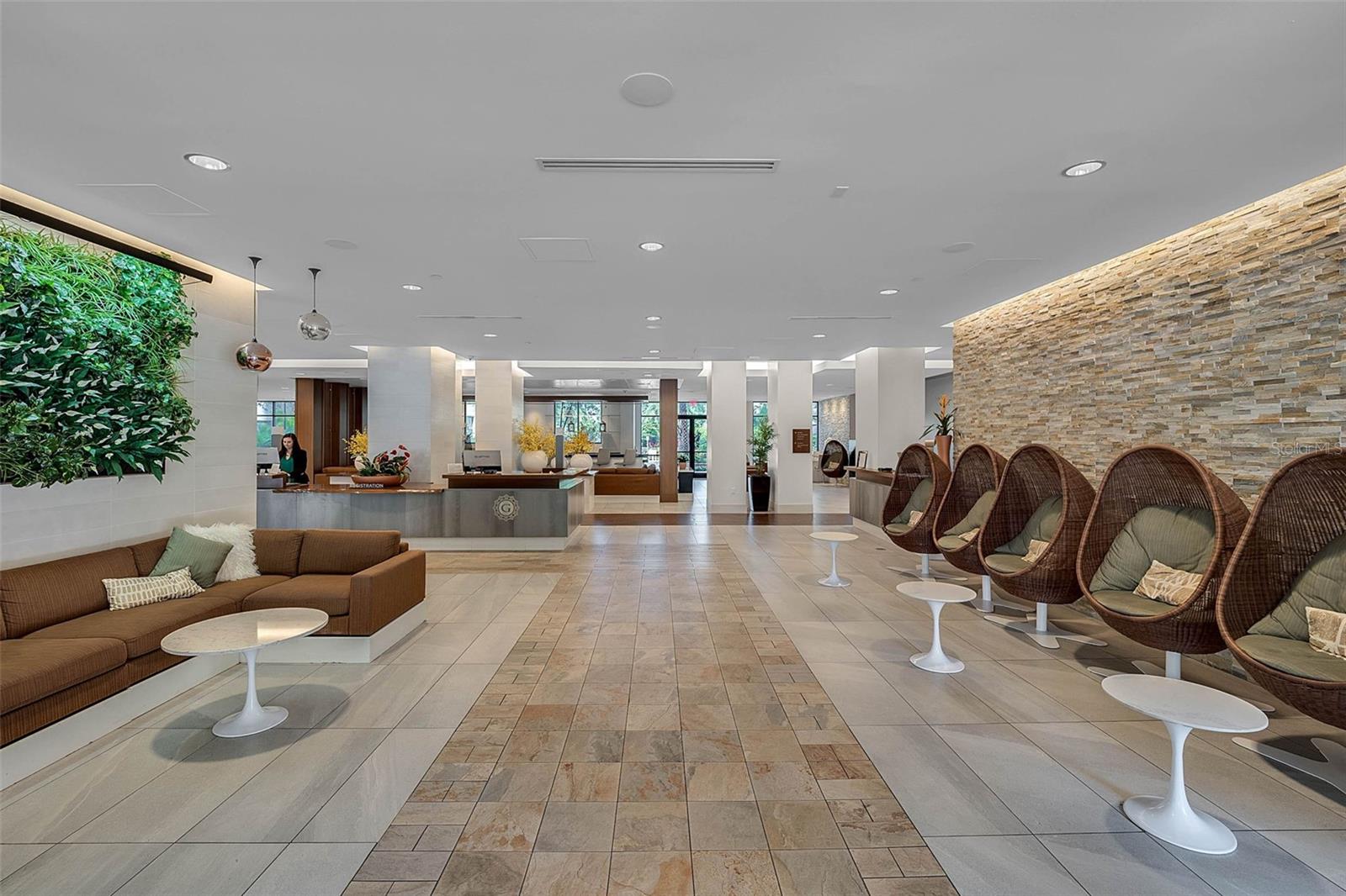 GROVE RESIDENCE & SPA HOTEL CONDO 1 - Residential