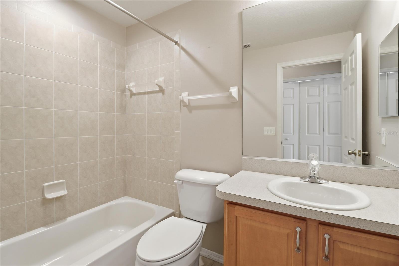BRENTWOOD TWNHMS PH 01 - Residential