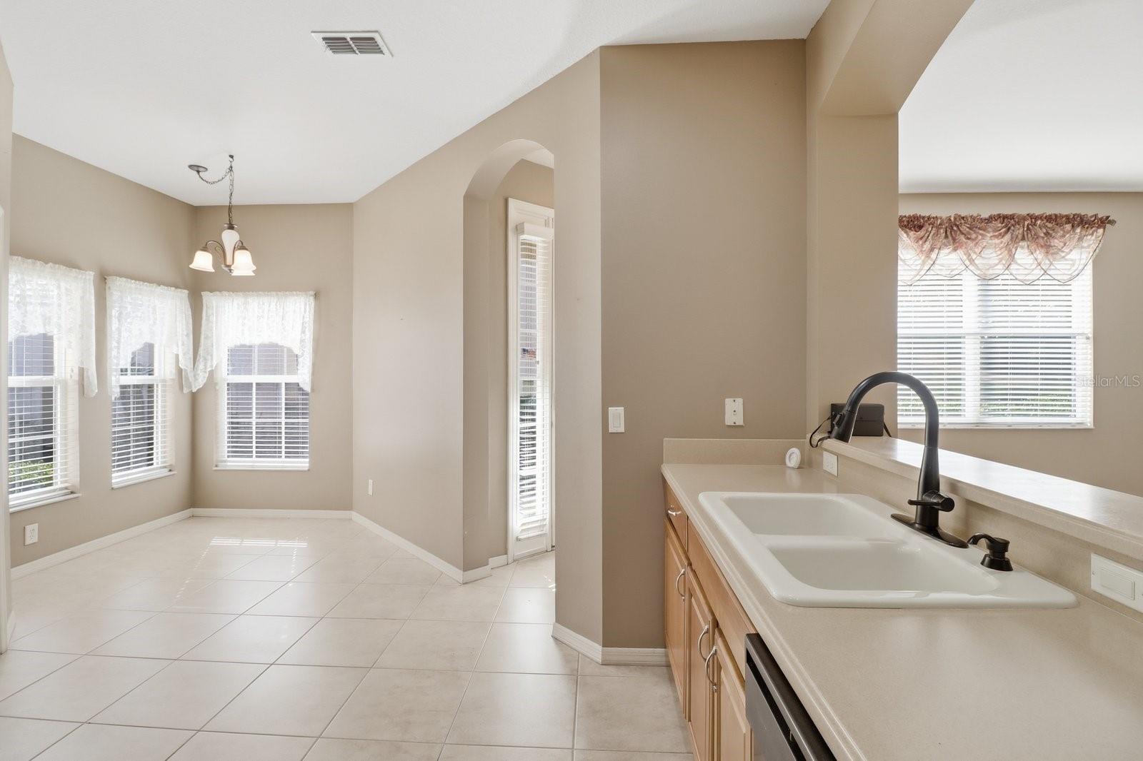 BRENTWOOD TWNHMS PH 01 - Residential