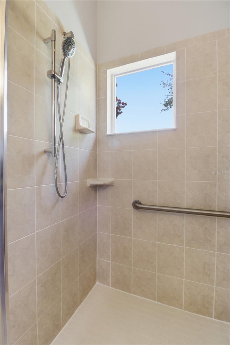 BRENTWOOD TWNHMS PH 01 - Residential