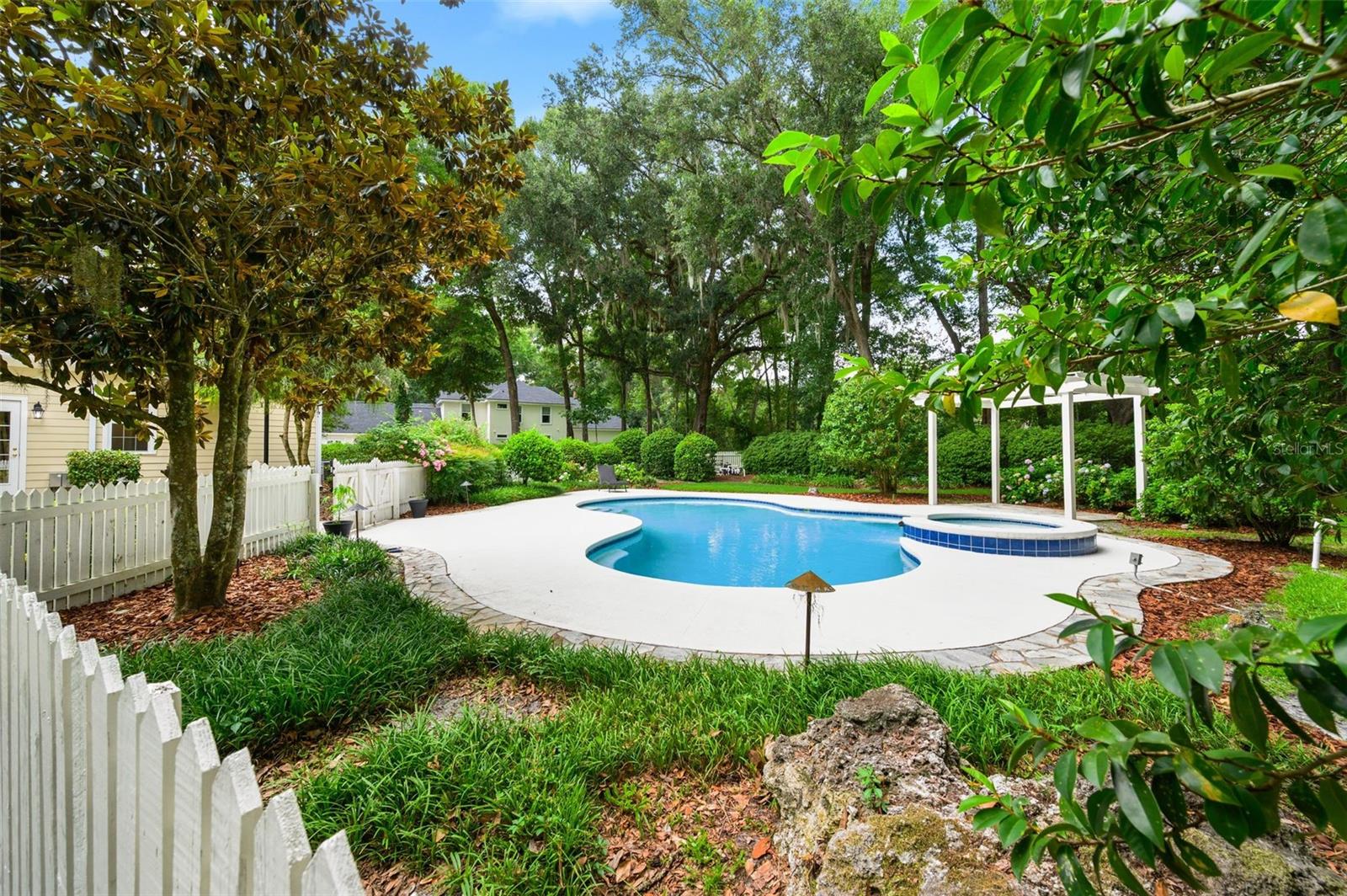 HAILE PLANTATION UNIT 18 PH III - Residential