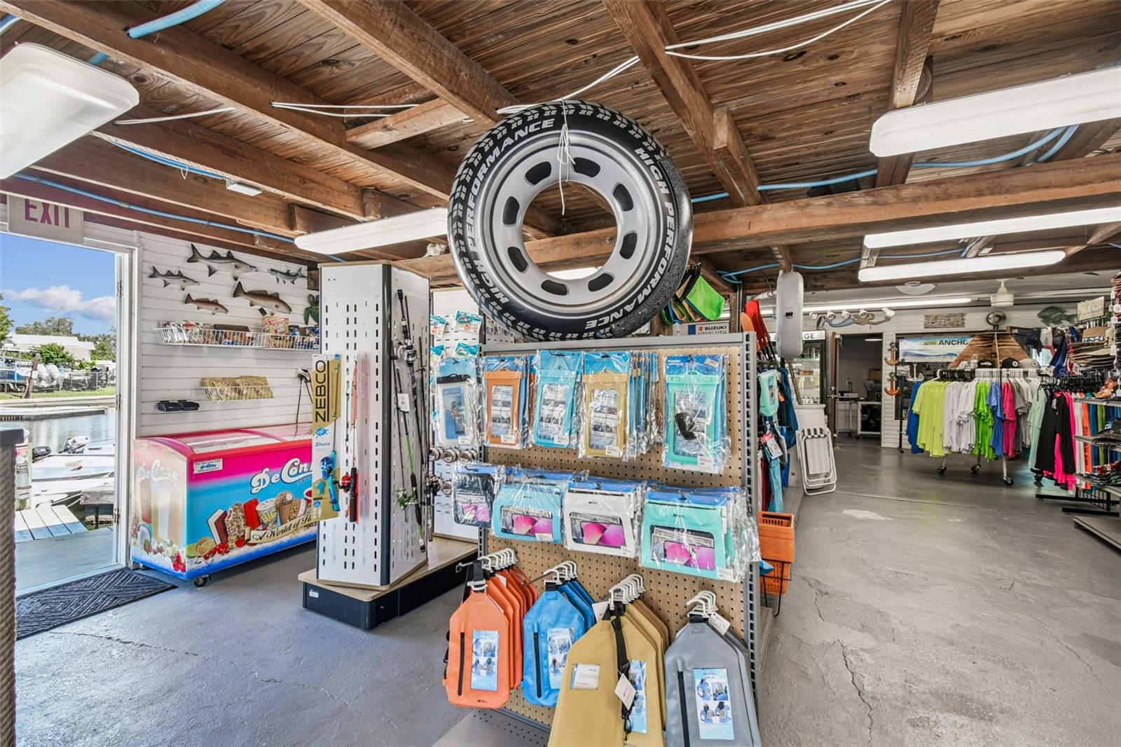 WEEKI WACHEE GARDENS - Commercial Sale