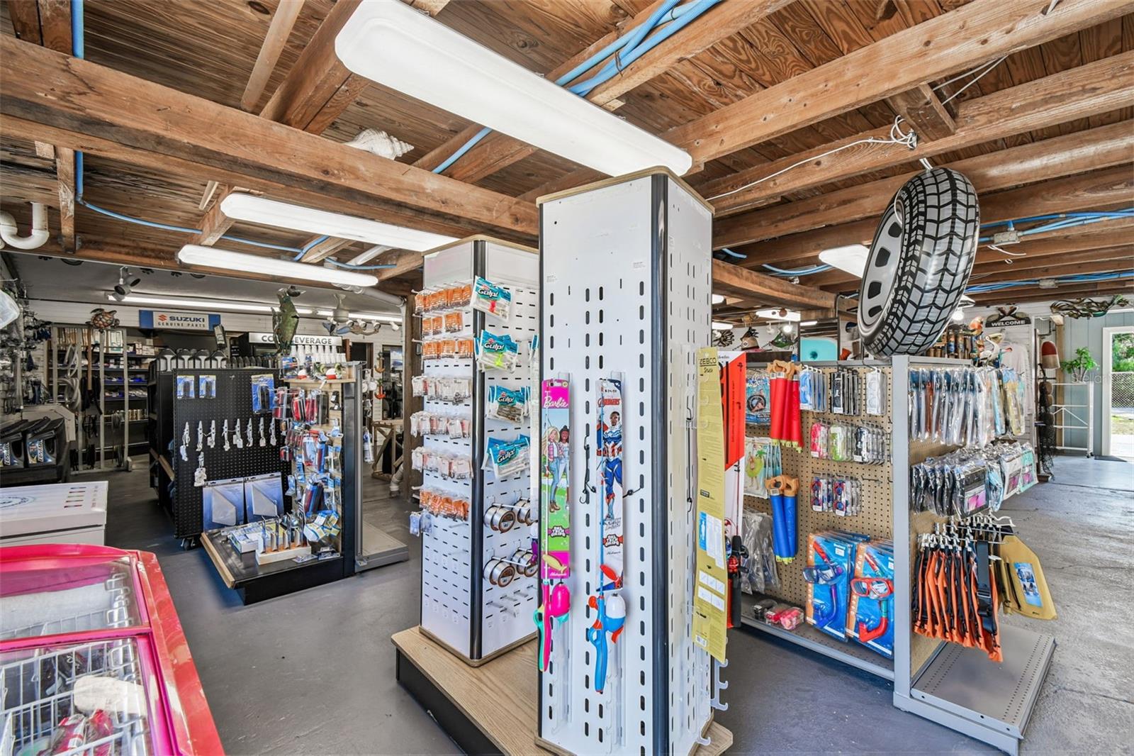 WEEKI WACHEE GARDENS - Commercial Sale