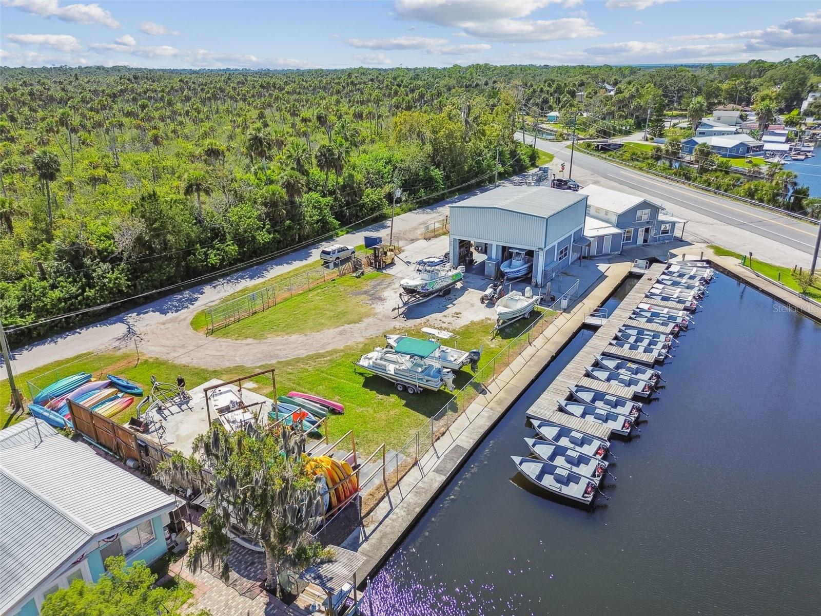 WEEKI WACHEE GARDENS - Commercial Sale