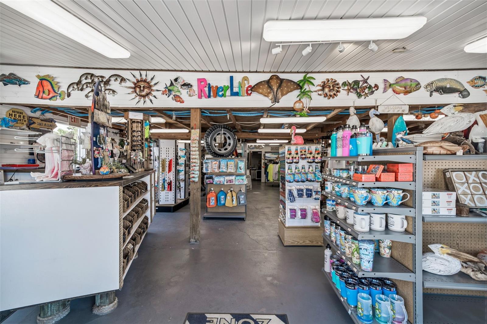 WEEKI WACHEE GARDENS - Commercial Sale
