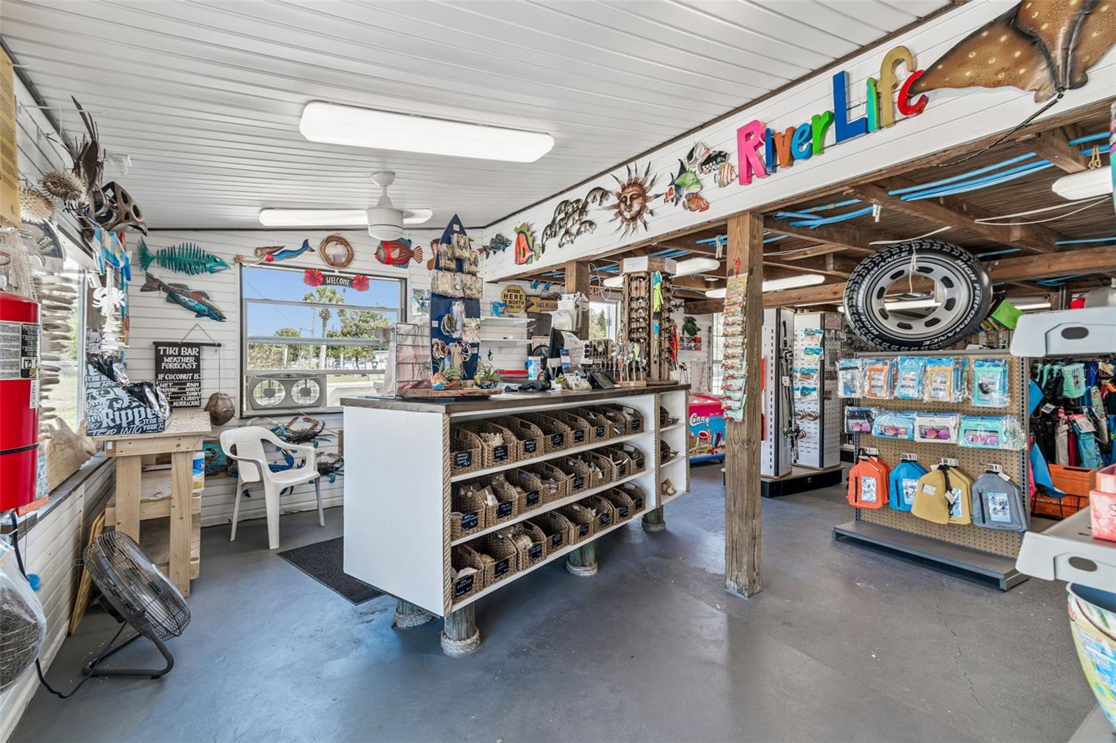 WEEKI WACHEE GARDENS - Commercial Sale