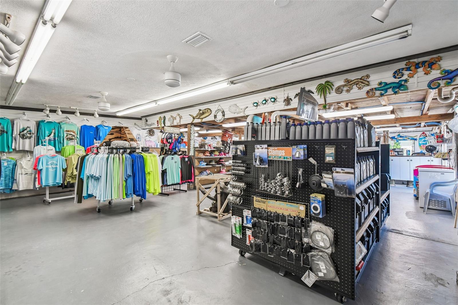 WEEKI WACHEE GARDENS - Commercial Sale