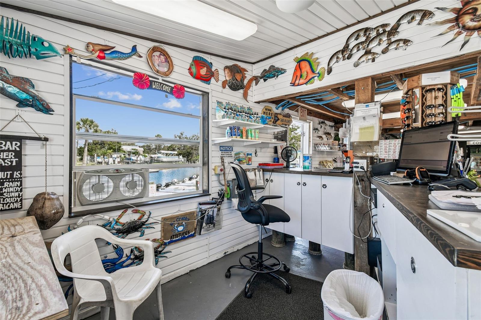 WEEKI WACHEE GARDENS - Commercial Sale