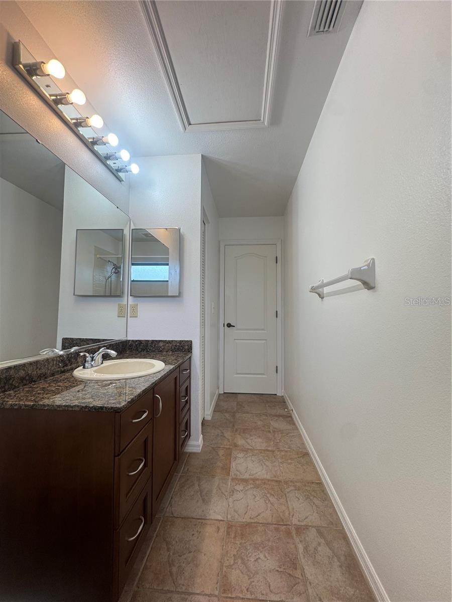 LONGWOOD RUN - Residential Lease